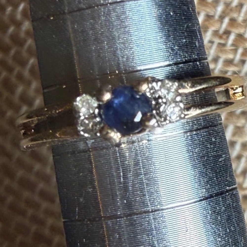 Vintage Espo 14kt HGE Blue Three Stone Ring Gold Tone Size 3.75